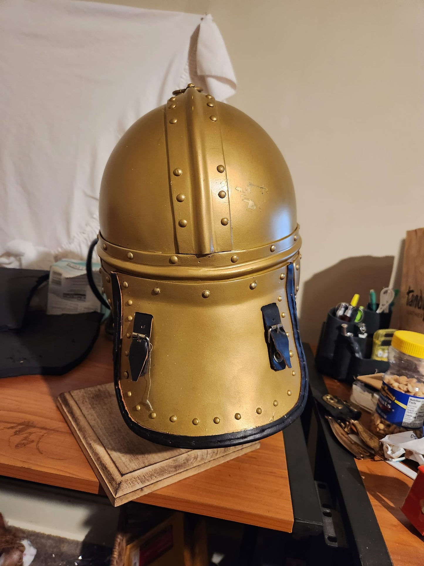 14 Ga Roman Ridge Helmet